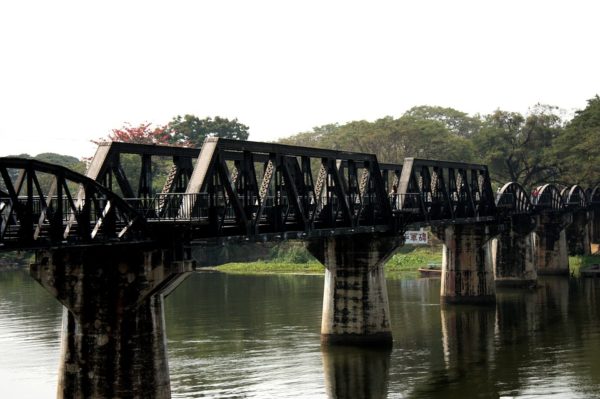 Puente sobre el río Kwai